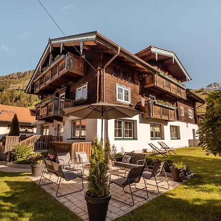 Aura Bed & Breakfast