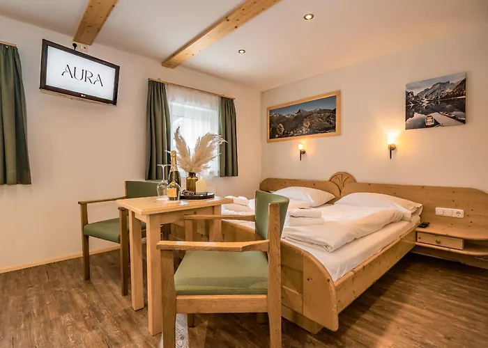 Aura Bed and breakfast 3*