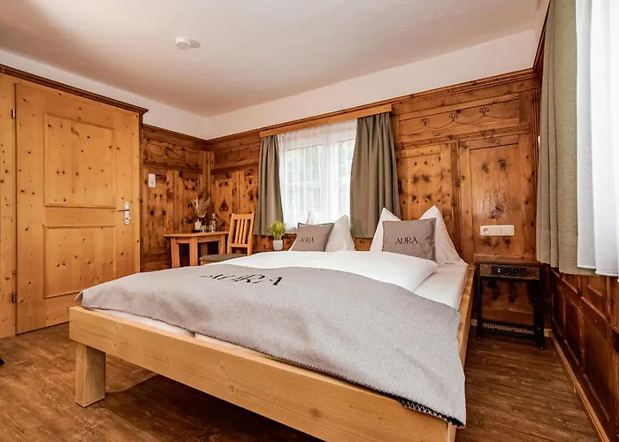 Aura Frühstückspension 3*