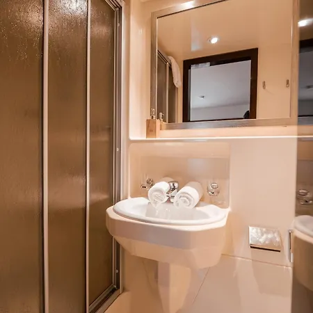 Aura Bed & Breakfast